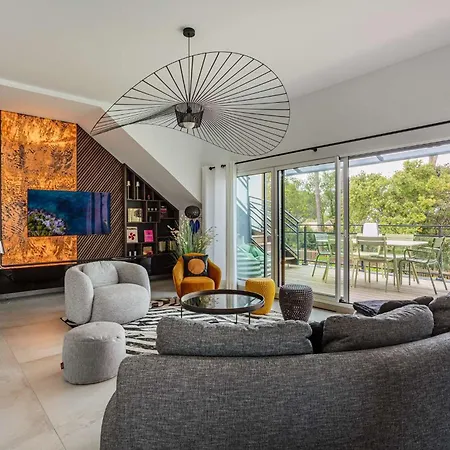 Appartamento Rooftop Avec Jacuzzi Et Vue Dégagée De Gamme