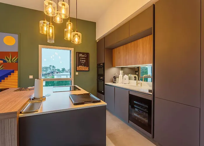 Apartman Rooftop Avec Jacuzzi Et Vue Degagee De Gamme *