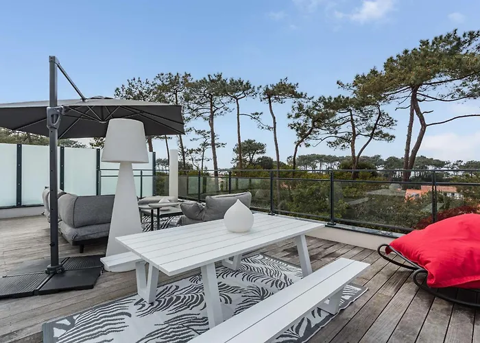 Rooftop Avec Jacuzzi Et Vue Degagee De Gamme * Anglet