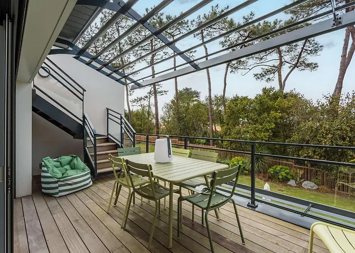 Rooftop Avec Jacuzzi Et Vue Degagee De Gamme Apartman *