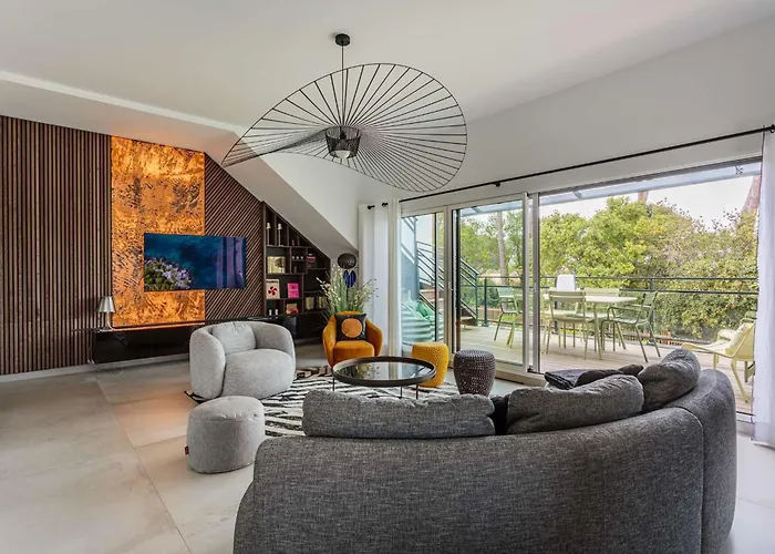 Apartman Rooftop Avec Jacuzzi Et Vue Degagee De Gamme