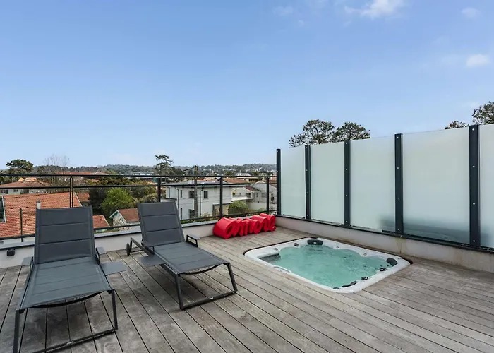 Apartman Rooftop Avec Jacuzzi Et Vue Degagee De Gamme Anglet