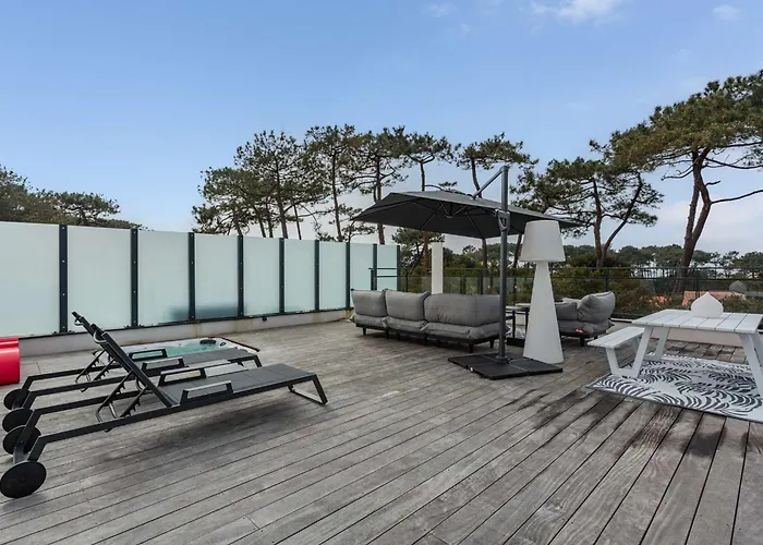 Rooftop Avec Jacuzzi Et Vue Degagee De Gamme Apartman *